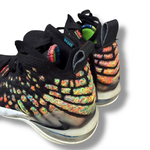 Nike James Gang Sneakers Youth 4Y Black Multi Knitposite LeBron 17 GS BQ5594 005 - Picture 3 of 8